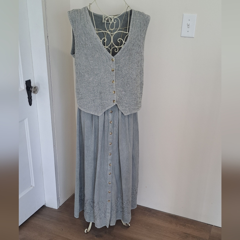 Vintage 24 Karat Women's 2 Piece Corduroy Set, Free Size.